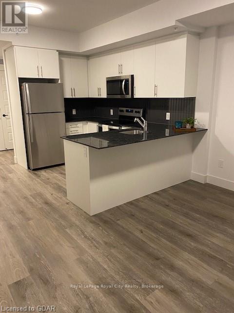 












503 - 26 LOWES ROAD

,
Guelph (Clairfields/Hanlon Business Park),




Ontario
N1G4X2


