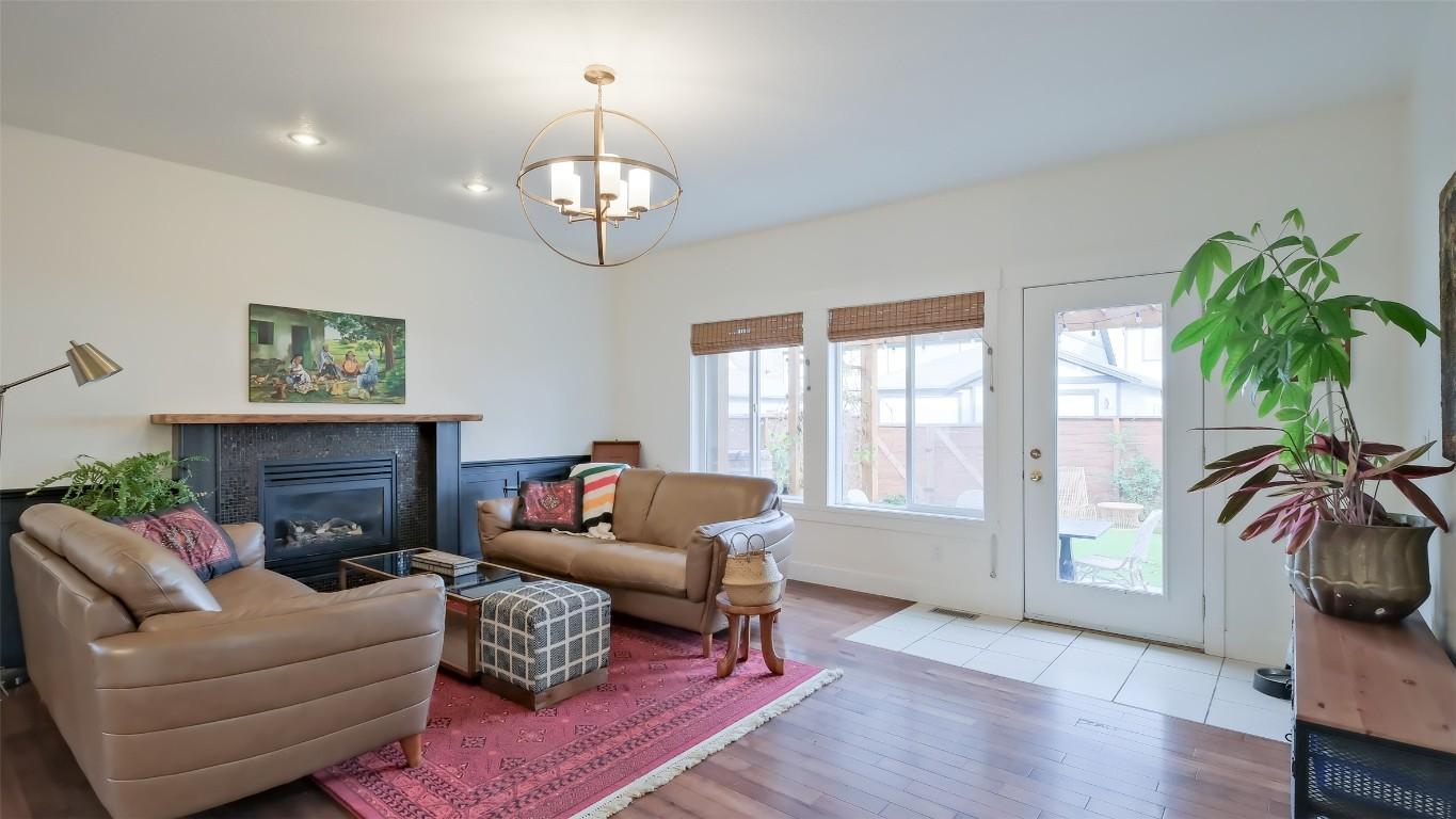 









1818


Bowes

Street,
Kelowna,




BC
V1Y 0B3

