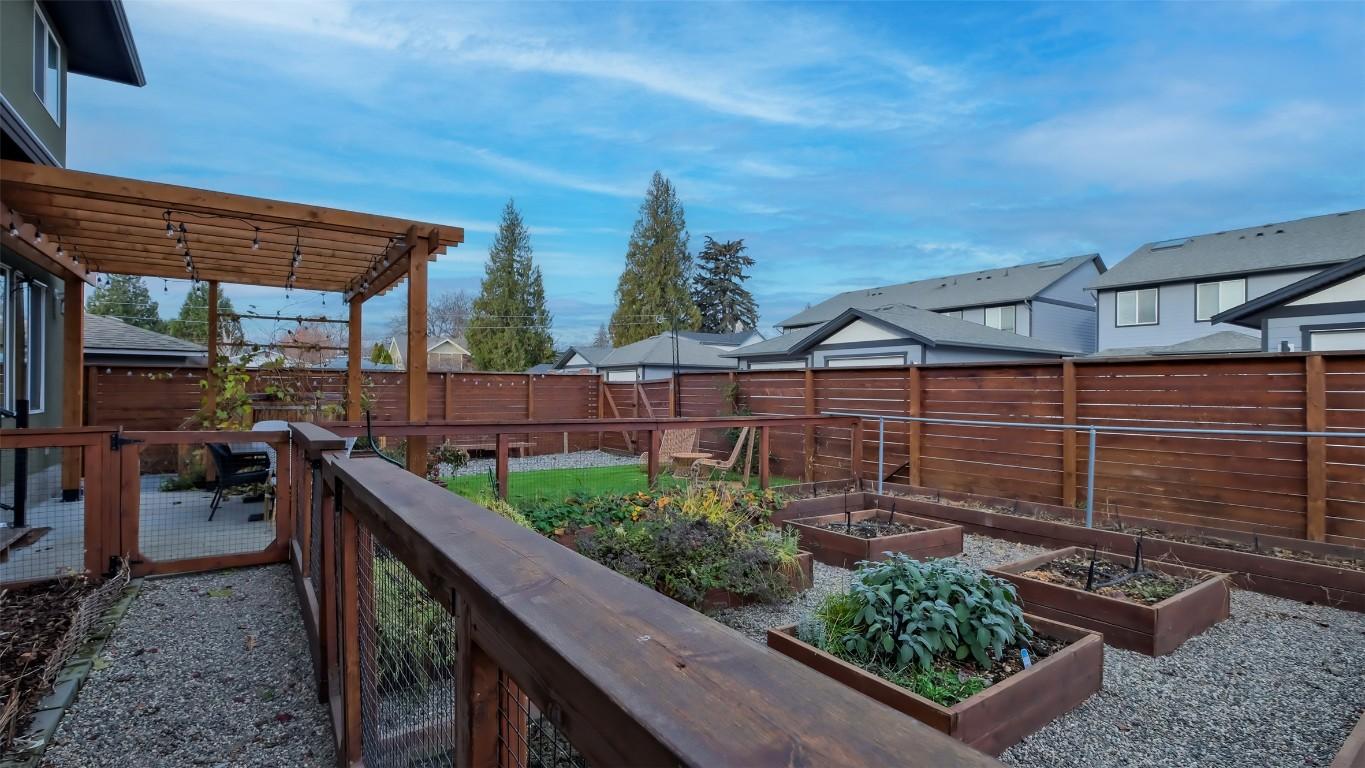 









1818


Bowes

Street,
Kelowna,




BC
V1Y 0B3

