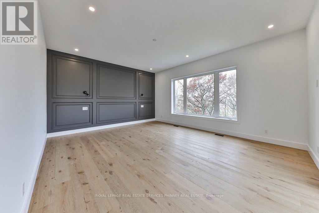 












62 MELROSE DRIVE

,
Niagara-on-the-Lake,




Ontario
L0S1J0

