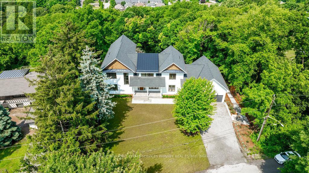 












62 MELROSE DRIVE

,
Niagara-on-the-Lake,




Ontario
L0S1J0


