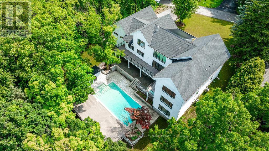












62 MELROSE DRIVE

,
Niagara-on-the-Lake,




Ontario
L0S1J0

