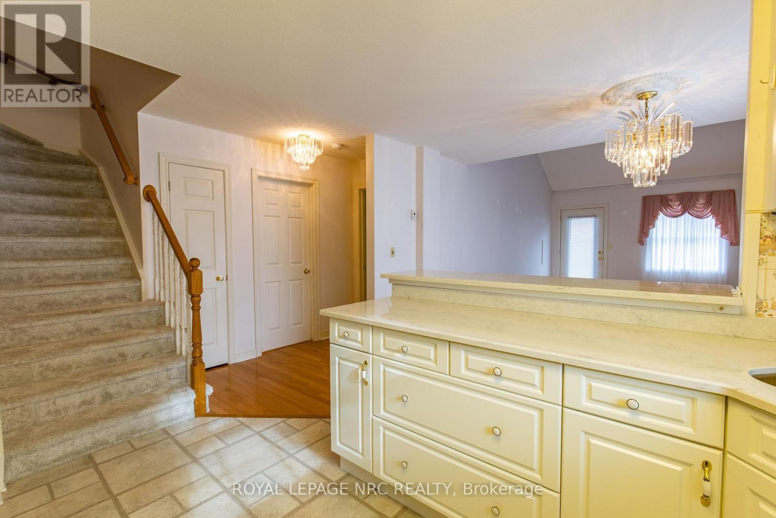 












23 PORTAL DRIVE

,
Port Colborne (Sugarloaf),




Ontario
L3K6G2

