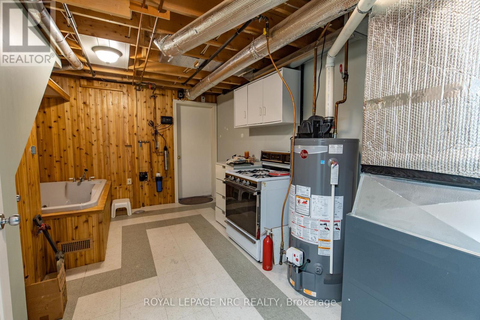 












23 PORTAL DRIVE

,
Port Colborne (Sugarloaf),




Ontario
L3K6G2

