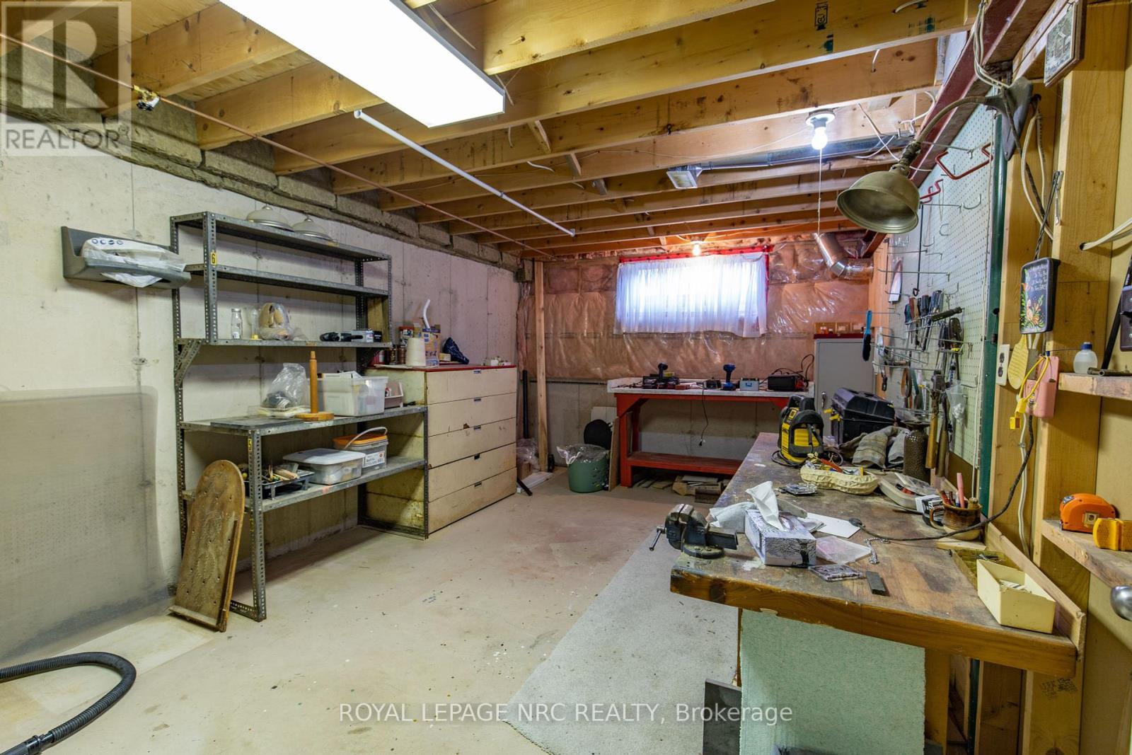 












23 PORTAL DRIVE

,
Port Colborne (Sugarloaf),




Ontario
L3K6G2

