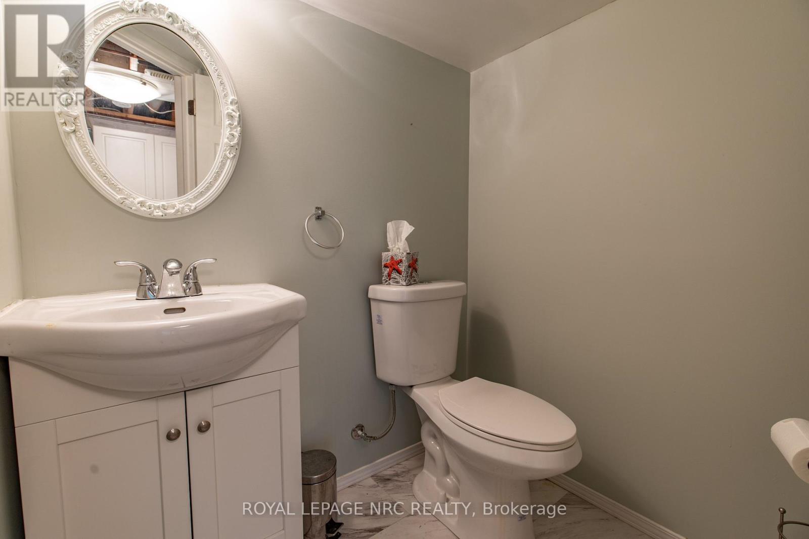 












23 PORTAL DRIVE

,
Port Colborne (Sugarloaf),




Ontario
L3K6G2

