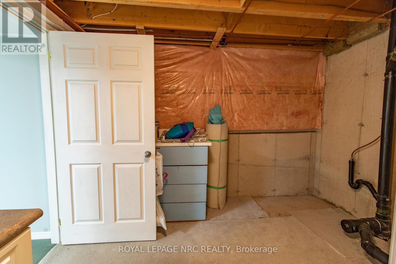 












23 PORTAL DRIVE

,
Port Colborne (Sugarloaf),




Ontario
L3K6G2

