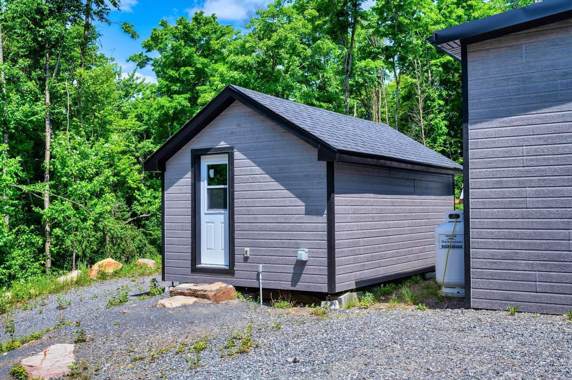 









135


Allée du Wigwam

,
Mont-Tremblant,




QC
J8E0R9

