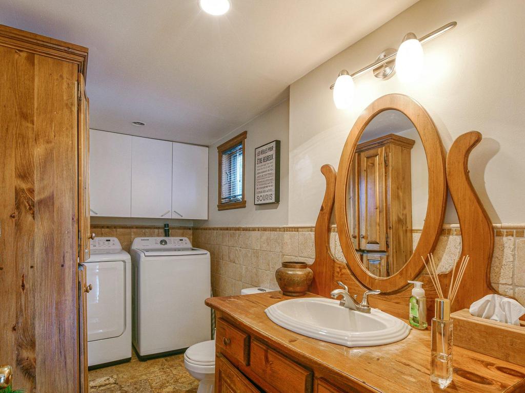









1159


Ch. Notre-Dame

,
Sainte-Adèle,




QC
J8B1S4

