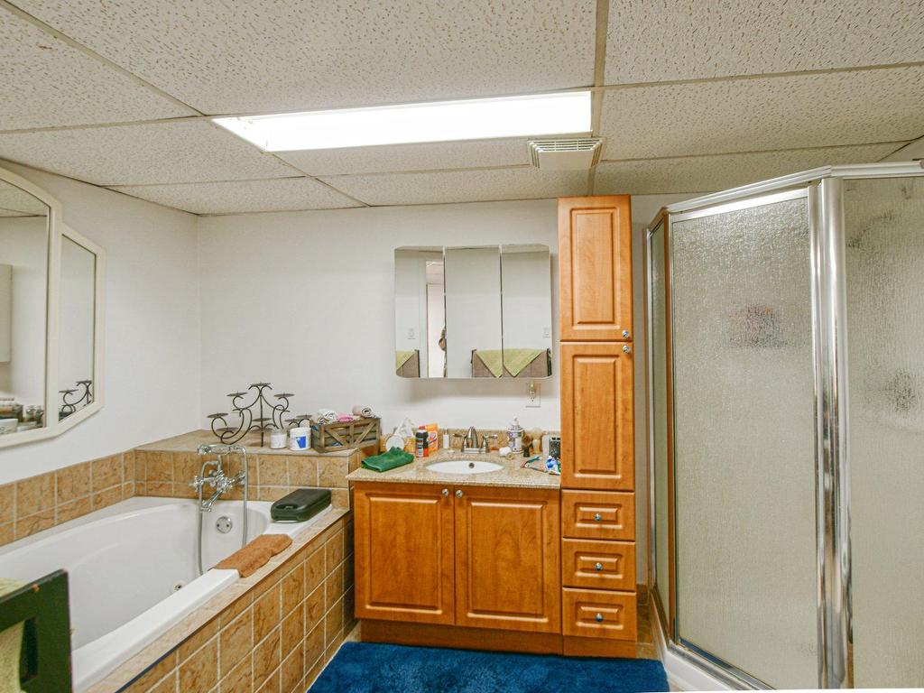 









1159


Ch. Notre-Dame

,
Sainte-Adèle,




QC
J8B1S4

