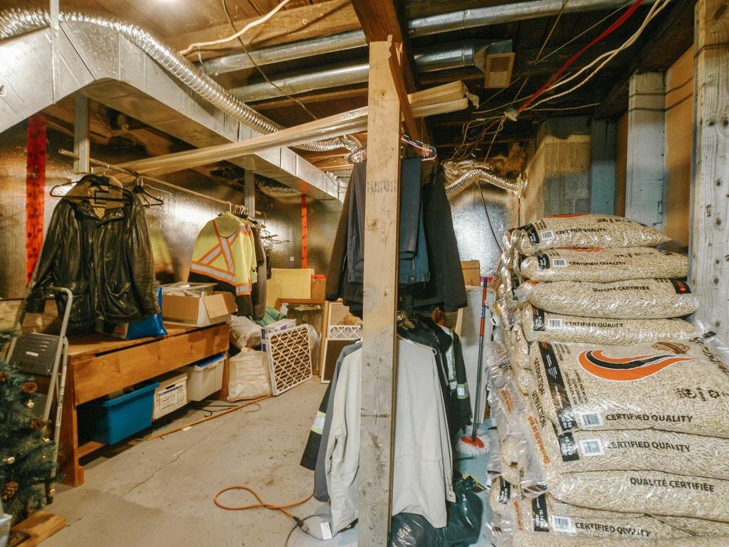 









1159


Ch. Notre-Dame

,
Sainte-Adèle,




QC
J8B1S4

