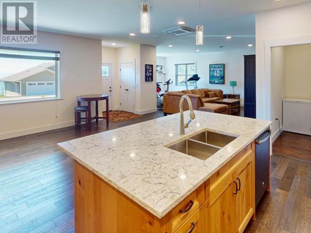 












5410 HEMLOCK STREET

,
Powell River,




British Columbia
V8A0T6


