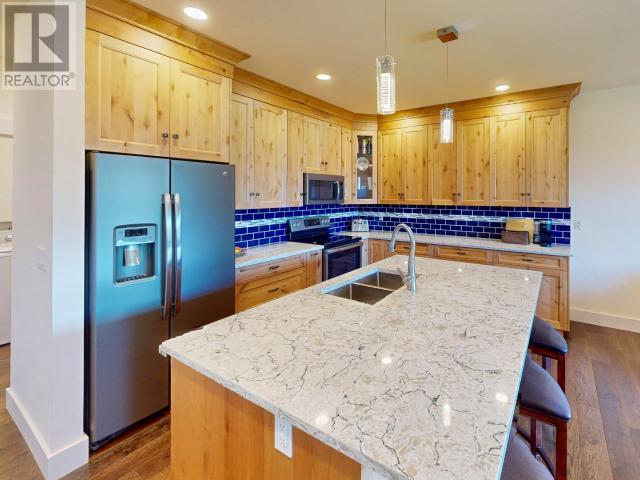 












5410 HEMLOCK STREET

,
Powell River,




British Columbia
V8A0T6

