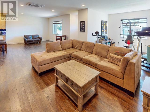 












5410 HEMLOCK STREET

,
Powell River,




British Columbia
V8A0T6


