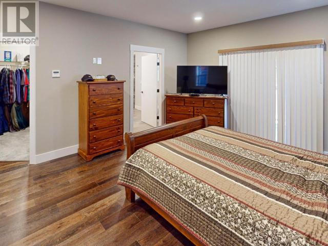 












5410 HEMLOCK STREET

,
Powell River,




British Columbia
V8A0T6

