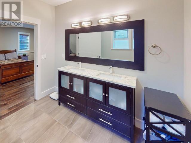 












5410 HEMLOCK STREET

,
Powell River,




British Columbia
V8A0T6

