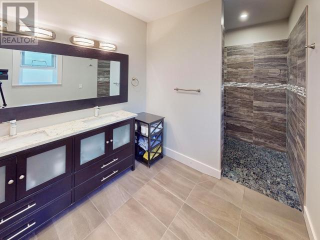












5410 HEMLOCK STREET

,
Powell River,




British Columbia
V8A0T6

