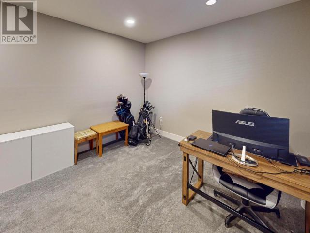 












5410 HEMLOCK STREET

,
Powell River,




British Columbia
V8A0T6

