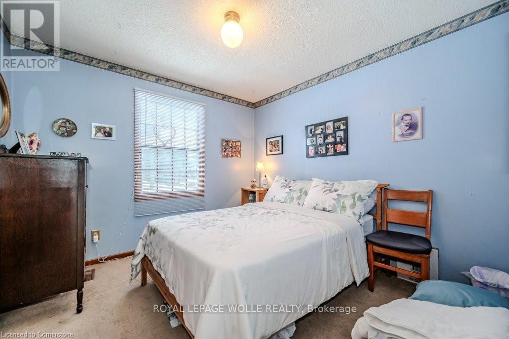 












39 BANNOCKBURN ROAD

,
Kitchener,




Ontario
N2R1M1

