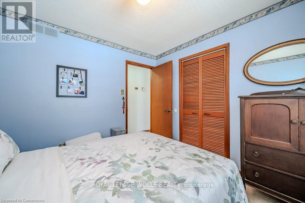 












39 BANNOCKBURN ROAD

,
Kitchener,




Ontario
N2R1M1

