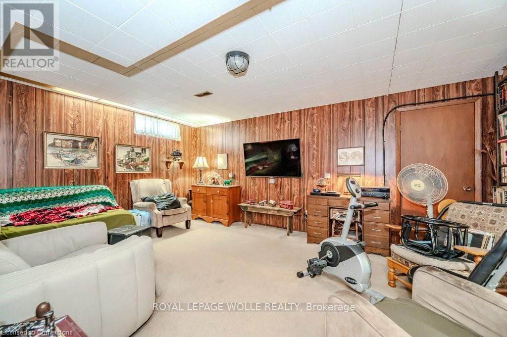 












39 BANNOCKBURN ROAD

,
Kitchener,




Ontario
N2R1M1

