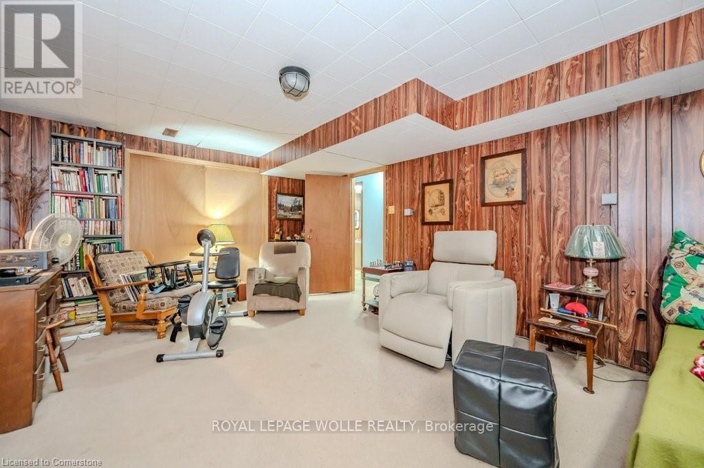 












39 BANNOCKBURN ROAD

,
Kitchener,




Ontario
N2R1M1


