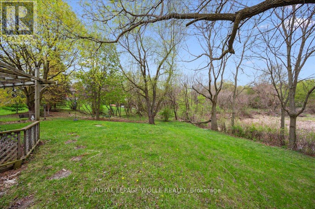 












39 BANNOCKBURN ROAD

,
Kitchener,




Ontario
N2R1M1

