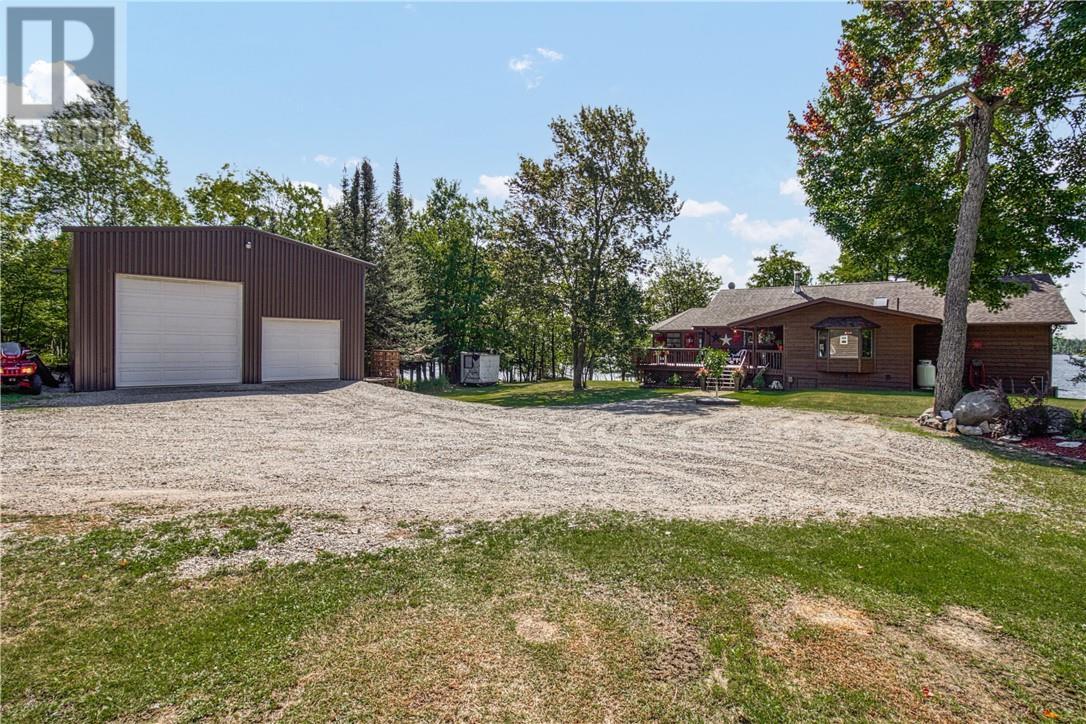 












1368 Bay of Islands Drive

,
Whitefish Falls,




Ontario
P5E0A6

