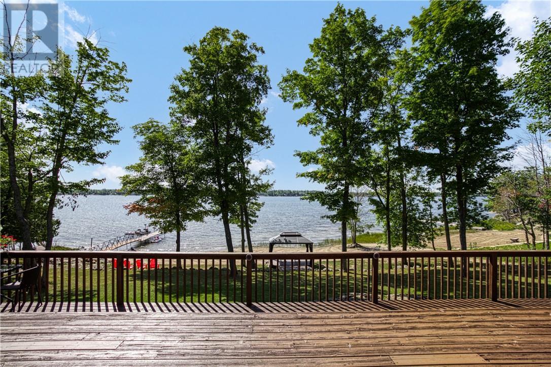 












1368 Bay of Islands Drive

,
Whitefish Falls,




Ontario
P5E0A6

