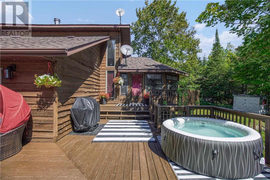 












1368 Bay of Islands Drive

,
Whitefish Falls,




Ontario
P5E0A6


