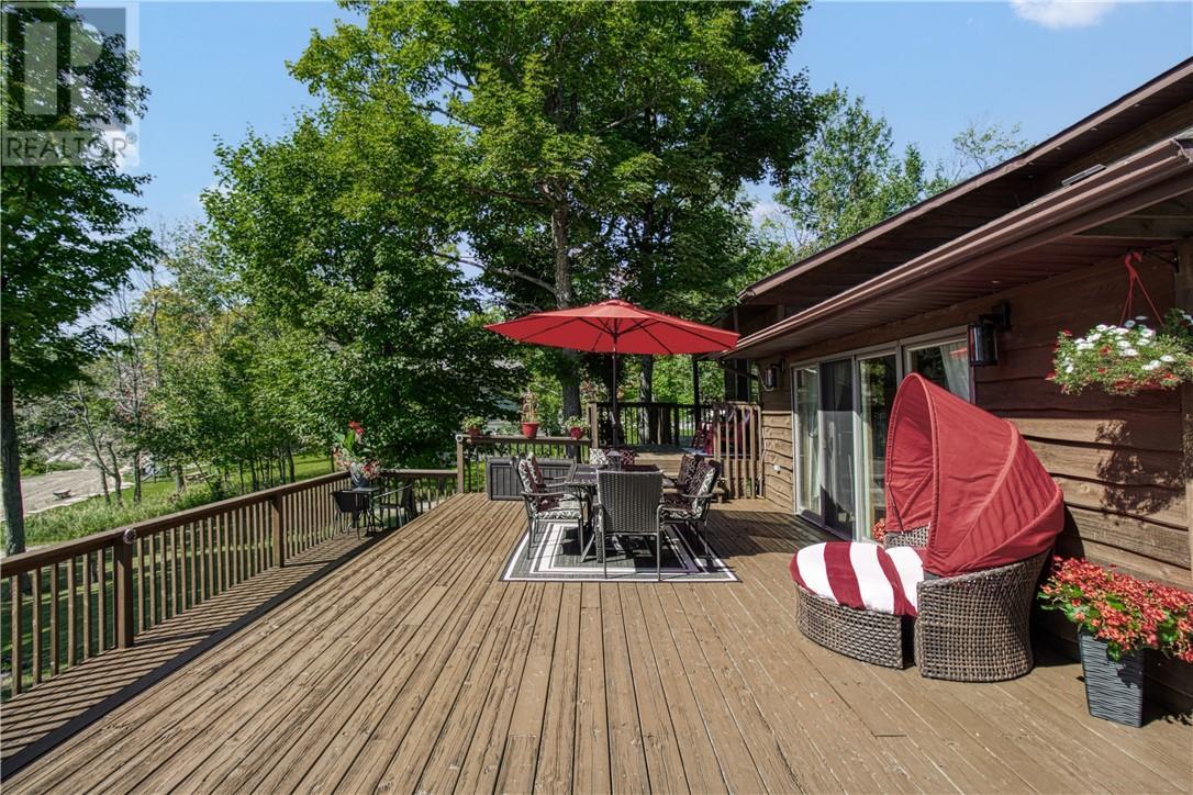 












1368 Bay of Islands Drive

,
Whitefish Falls,




Ontario
P5E0A6


