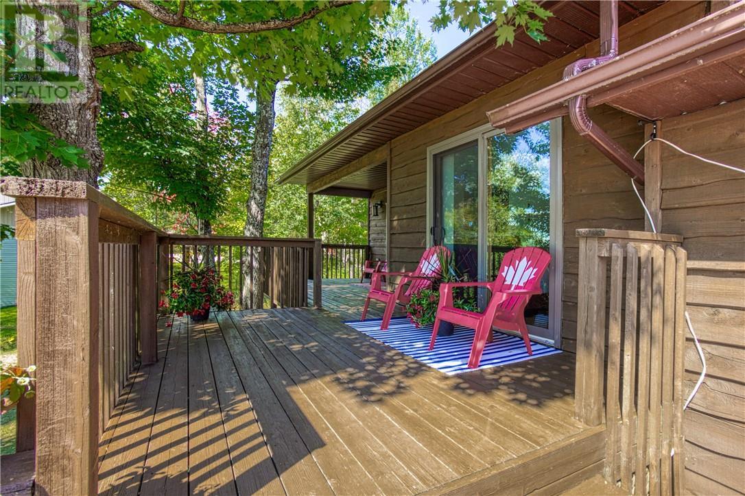 












1368 Bay of Islands Drive

,
Whitefish Falls,




Ontario
P5E0A6

