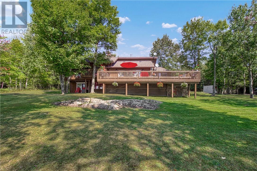 












1368 Bay of Islands Drive

,
Whitefish Falls,




Ontario
P5E0A6

