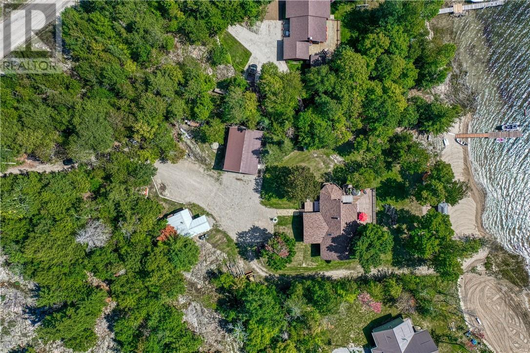 












1368 Bay of Islands Drive

,
Whitefish Falls,




Ontario
P5E0A6


