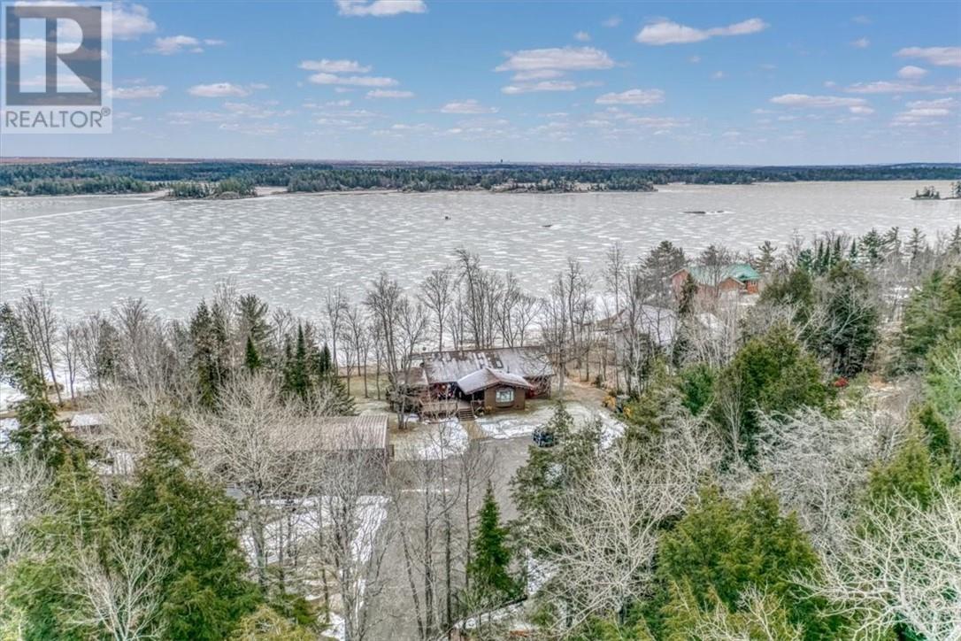 












1368 Bay of Islands Drive

,
Whitefish Falls,




Ontario
P5E0A6

