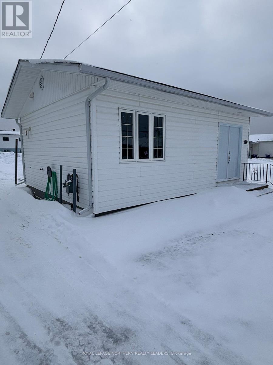 












189 MAIN STREET W

,
Smooth Rock Falls (SRF),




Ontario
P0L2B0

