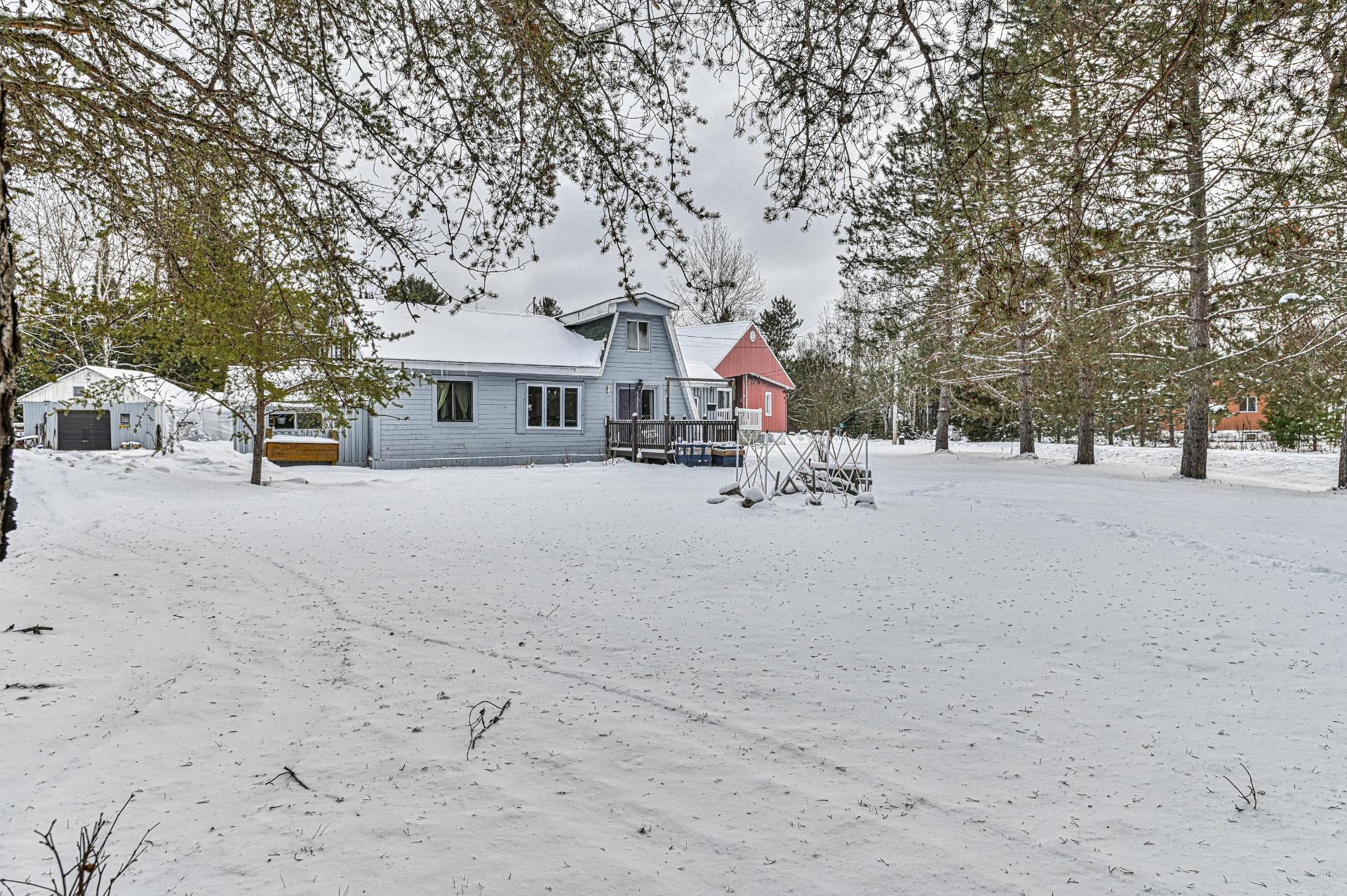 









138


Ch. des Mûriers

,
Labelle,




QC
J0T1H0

