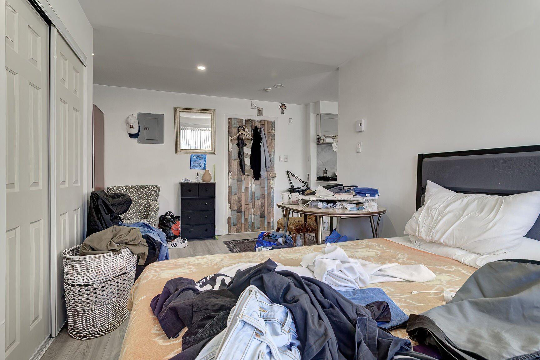 









1465

 - 1485


Rue Dudemaine

,
Montréal (Ahuntsic-Cartierville),




QC
H3M1P9

