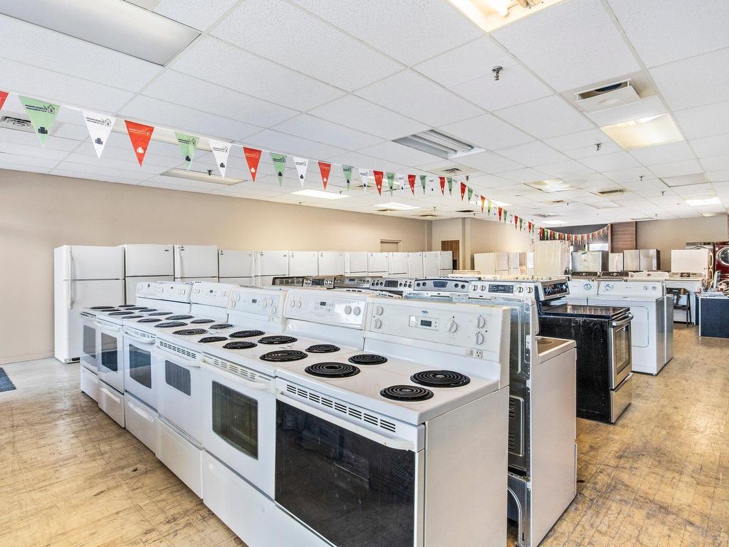 









1646


Ch. de Chambly

,
Longueuil (Le Vieux-Longueuil),




QC
J4J3X5

