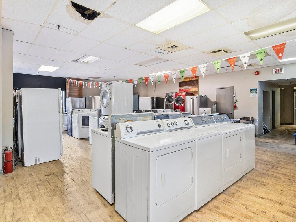 









1646


Ch. de Chambly

,
Longueuil (Le Vieux-Longueuil),




QC
J4J3X5

