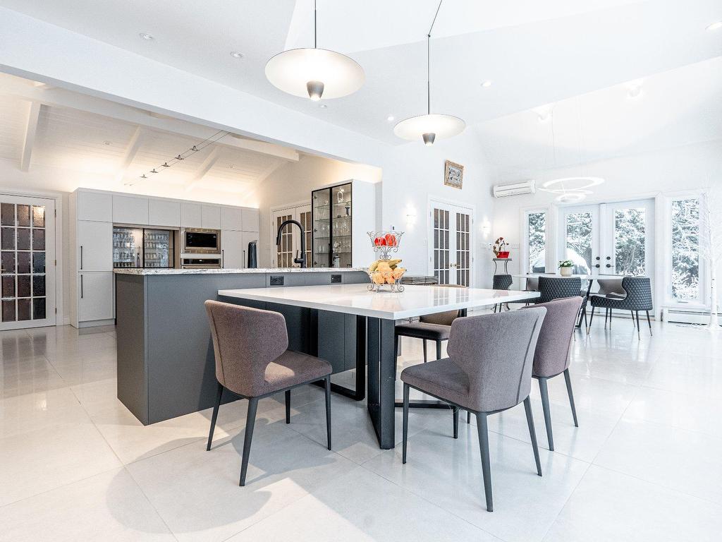 









2065

 - 2075Z


Rue du Vermont

,
Sherbrooke (Les Nations),




QC
J1J1G9

