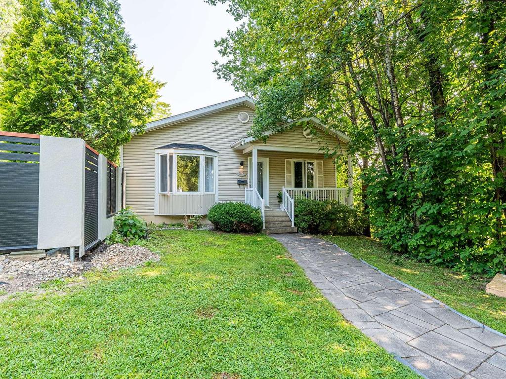 









2065

 - 2075Z


Rue du Vermont

,
Sherbrooke (Les Nations),




QC
J1J1G9

