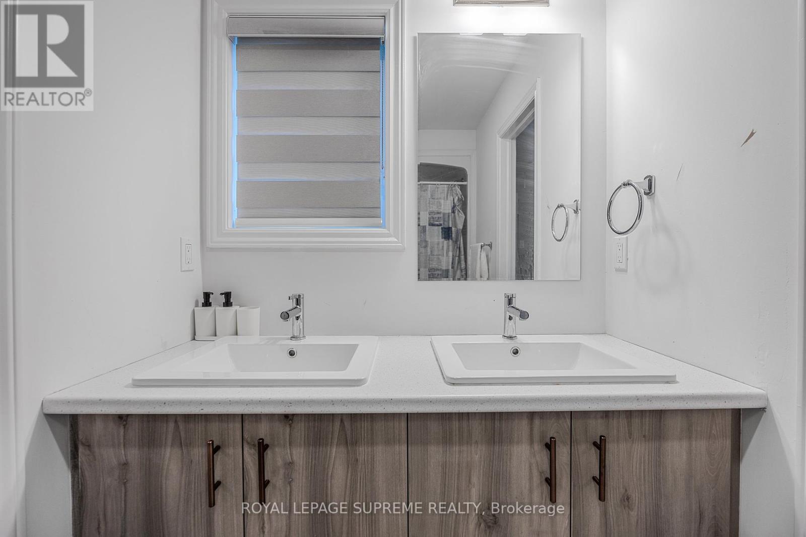 












101 SEBASTIAN STREET

,
Blue Mountains,




Ontario
N0H1J0

