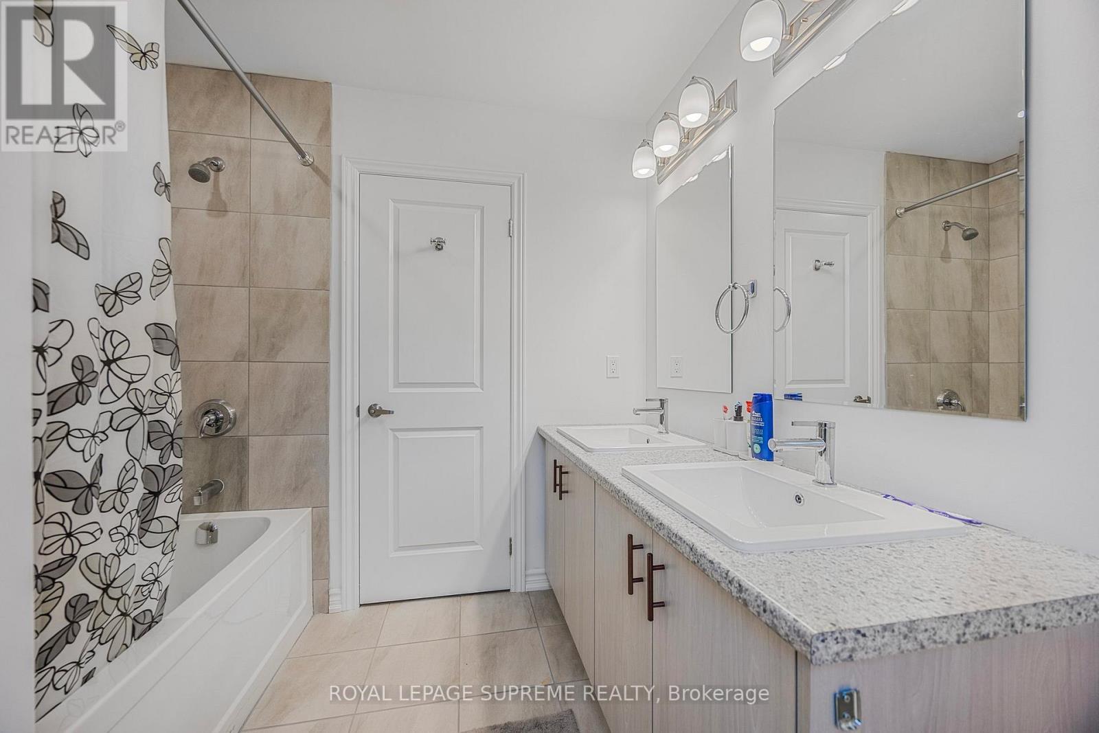 












101 SEBASTIAN STREET

,
Blue Mountains,




Ontario
N0H1J0

