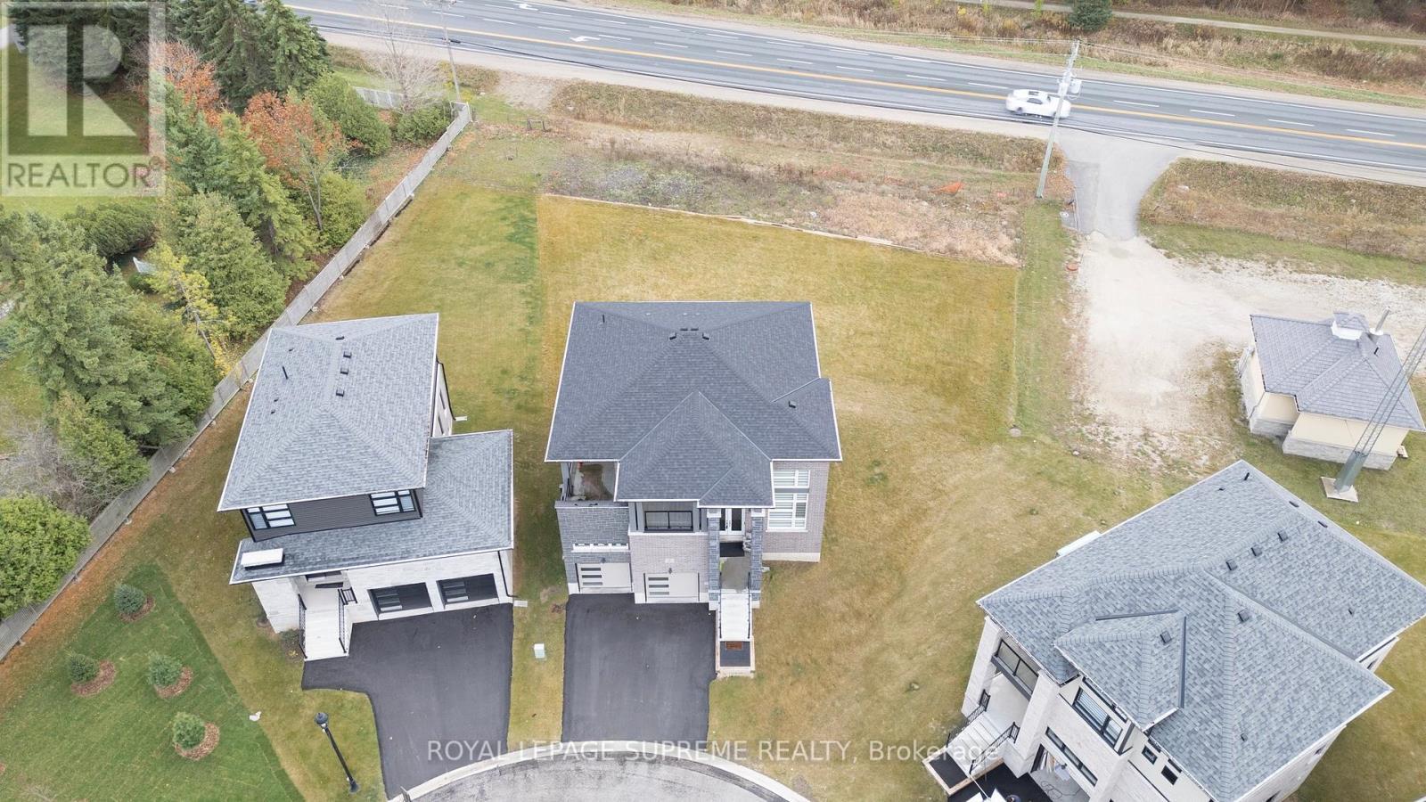 












101 SEBASTIAN STREET

,
Blue Mountains,




Ontario
N0H1J0

