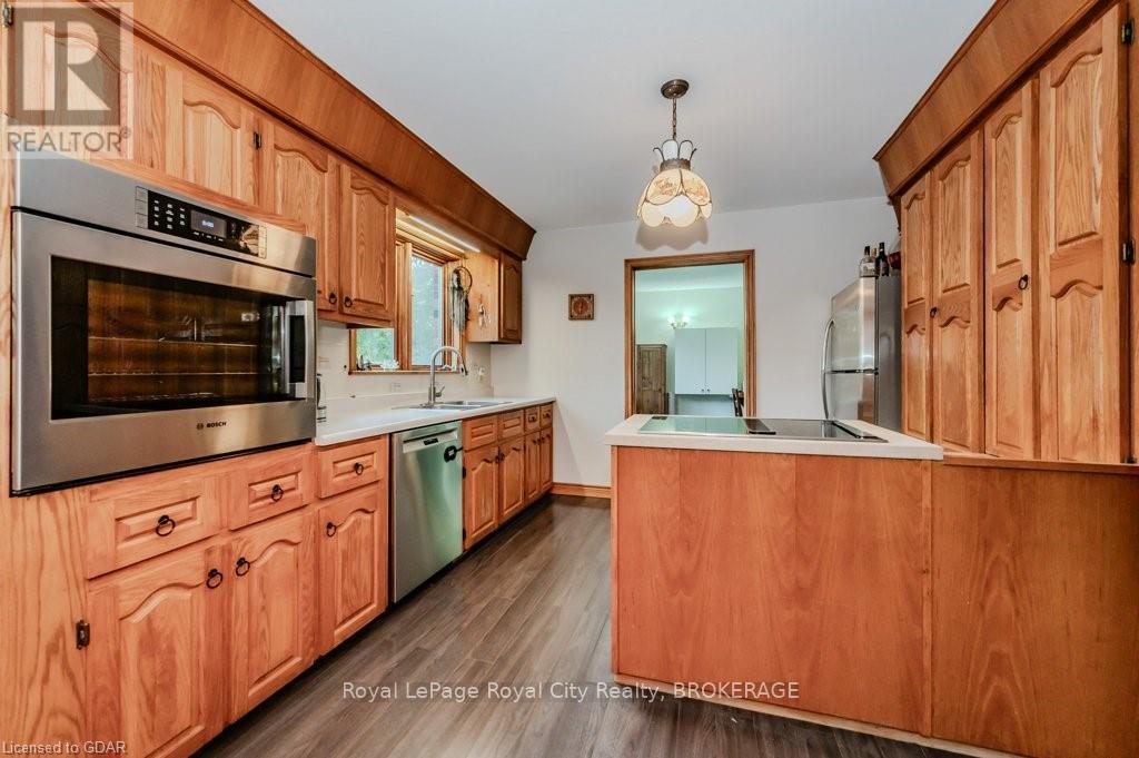 












5822 2ND LINE

,
Erin,




Ontario
L0N1N0

