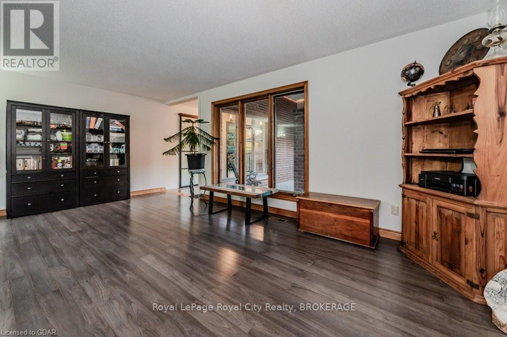












5822 2ND LINE

,
Erin,




Ontario
L0N1N0

