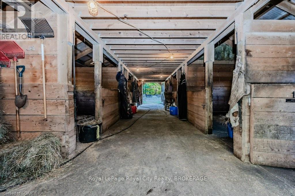 












5822 2ND LINE

,
Erin,




Ontario
L0N1N0

