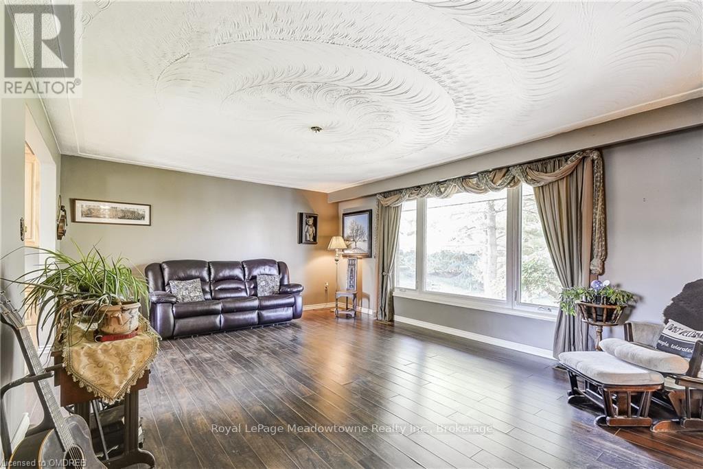 












1602 6 HIGHWAY N

,
Hamilton,




Ontario
L8N2Z7

