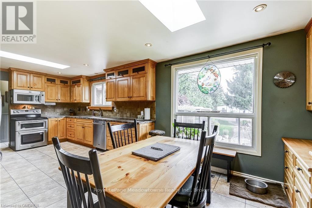 












1602 6 HIGHWAY N

,
Hamilton,




Ontario
L8N2Z7

